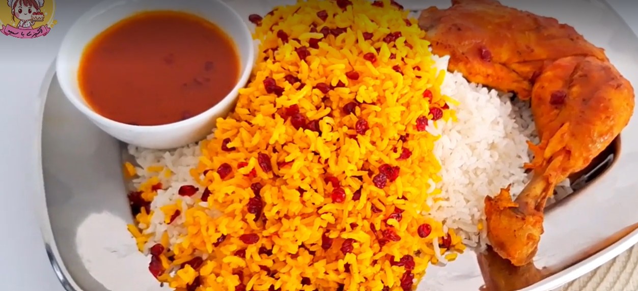 طرز تهیه زرشک پلو با مرغ مجلسی | راز خوشمزه شدن و نکات مهم پخت